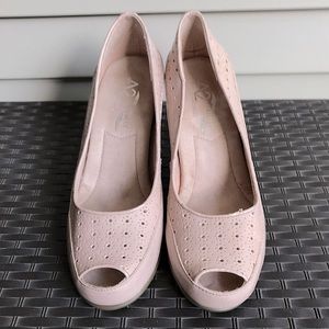 A2 by Aerosoles Pink Patent Peep-toe Heels